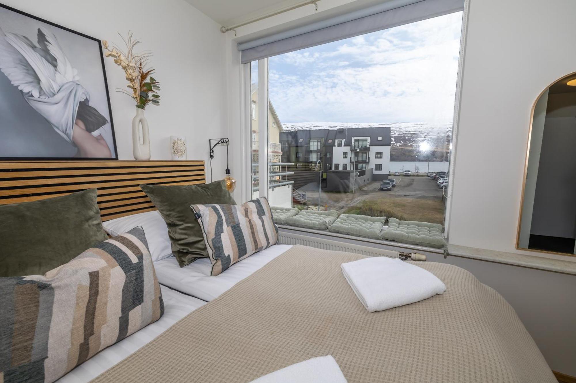 Charming Deluxe Apartment 아퀴레이리 객실 사진