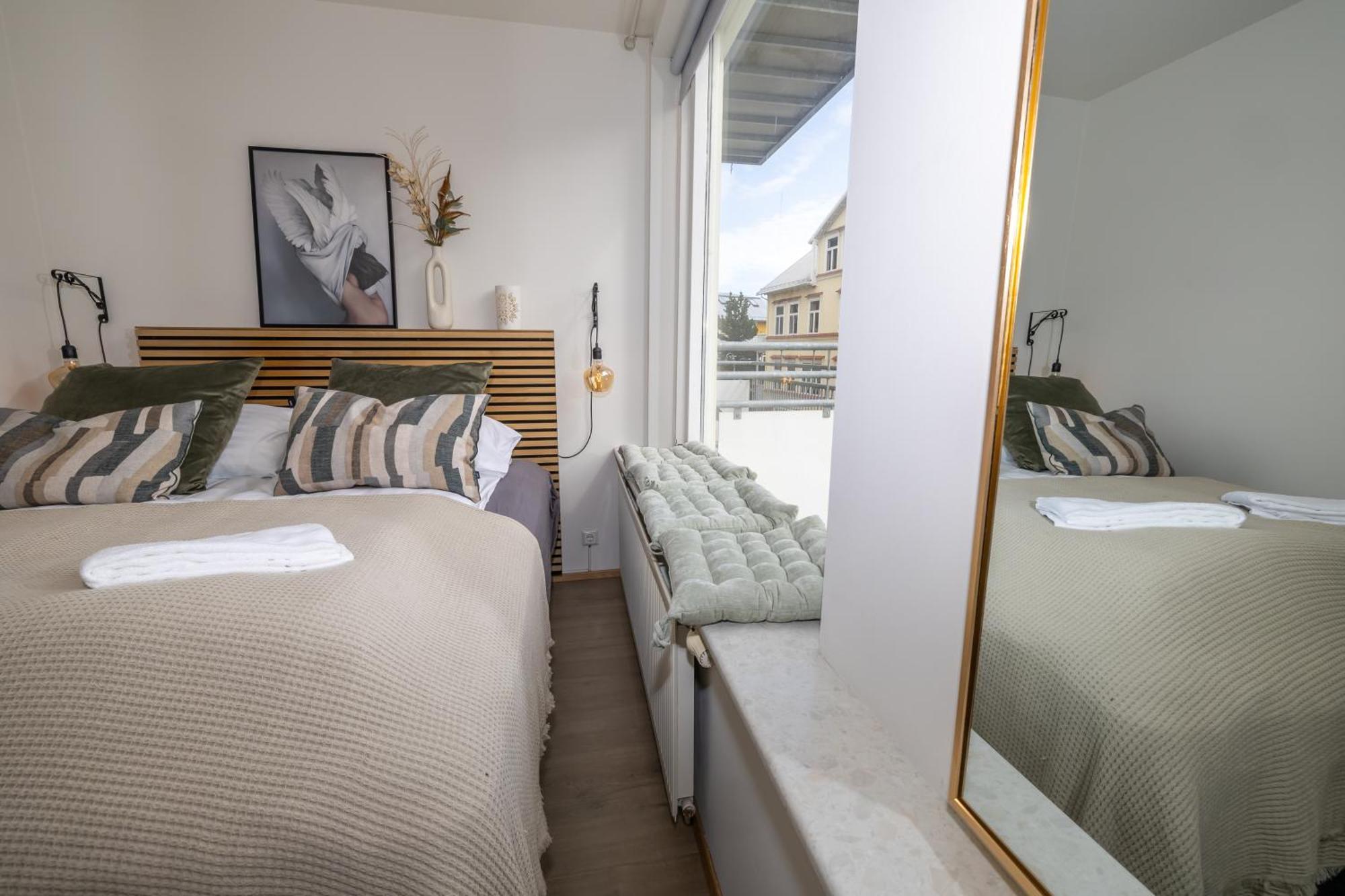 Charming Deluxe Apartment 아퀴레이리 객실 사진