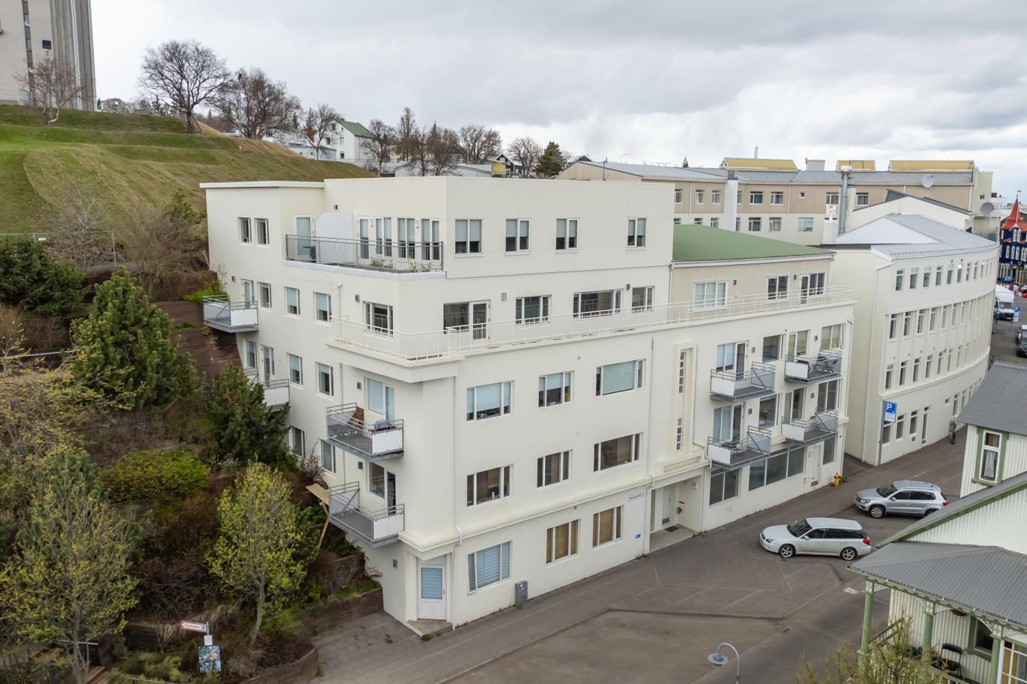 Charming Deluxe Apartment 아퀴레이리 객실 사진