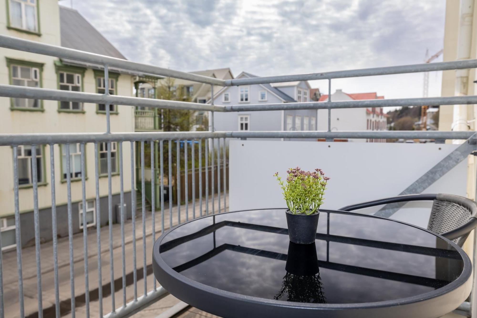 Charming Deluxe Apartment 아퀴레이리 객실 사진